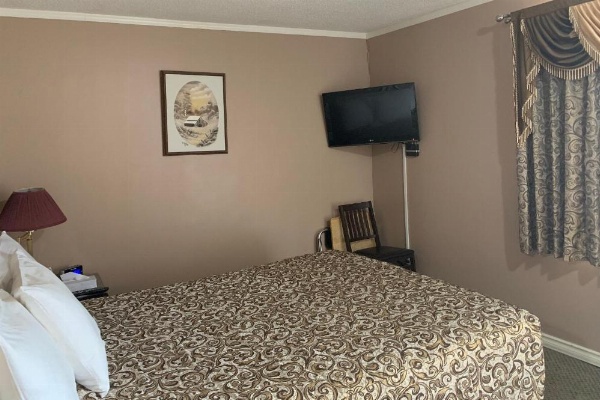 Lucien Motel image 26