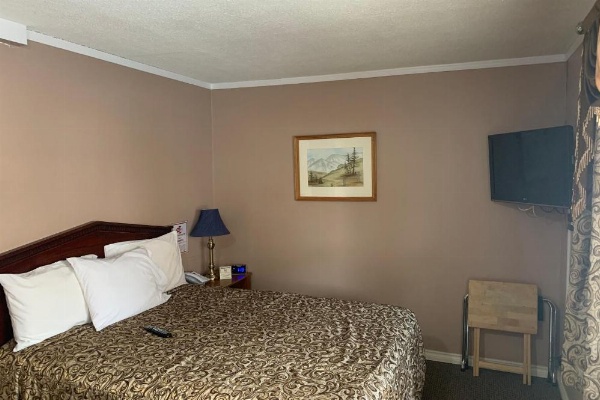 Lucien Motel image 5