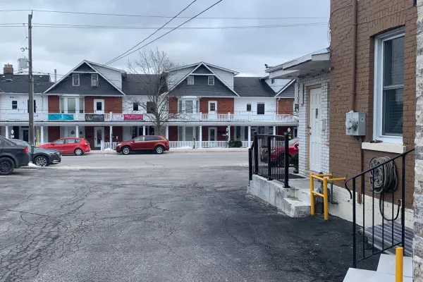Lucien Motel